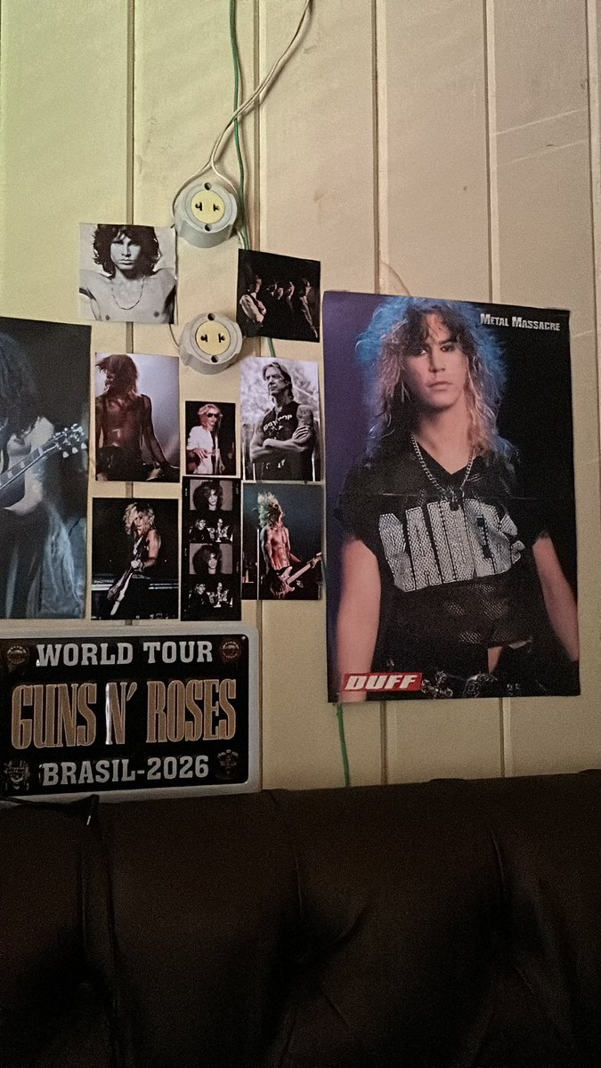 Lari Gislon tweet media