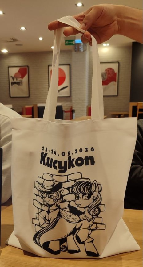 Kucykon tweet media