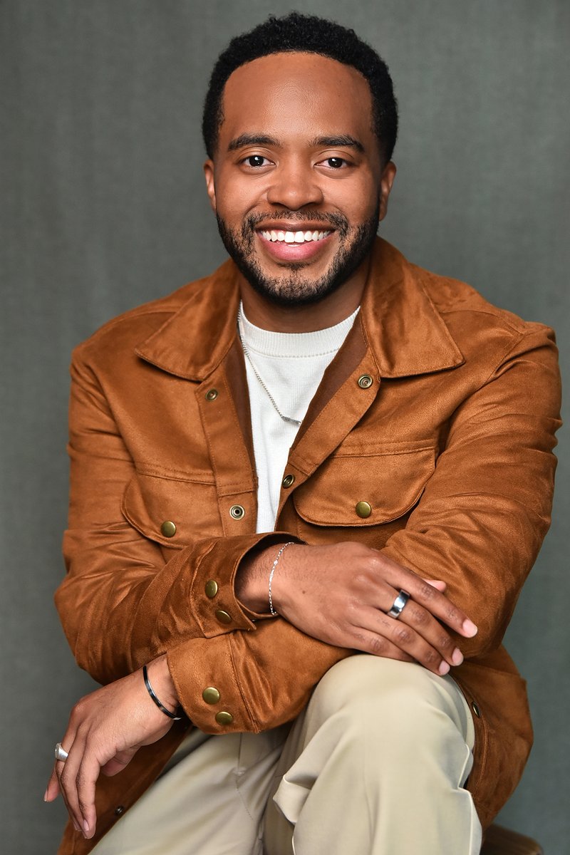 Headshots by Marc tweet media