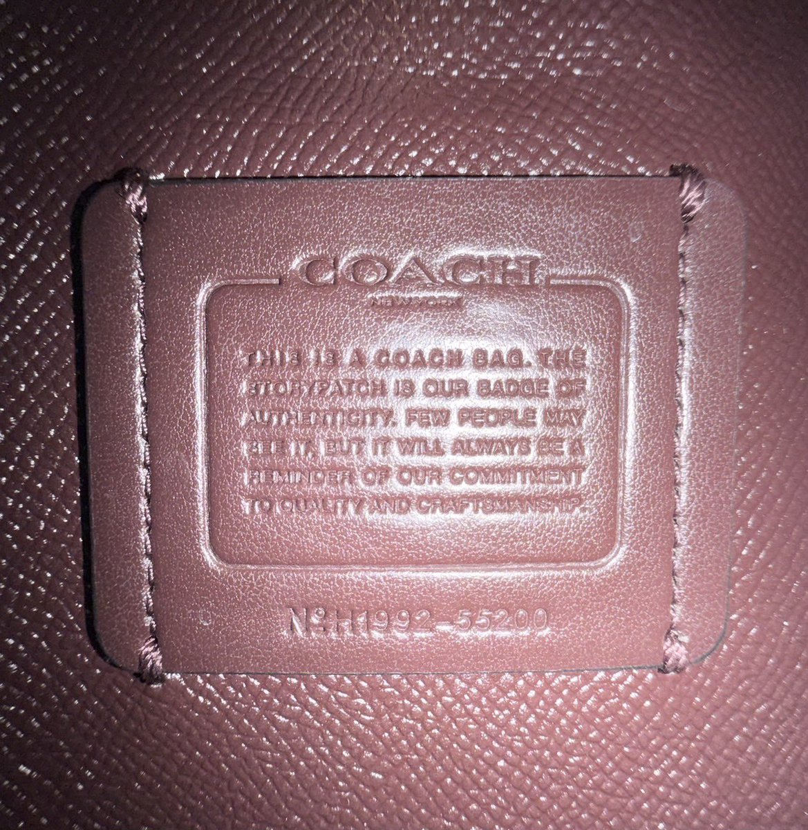 bringitbagg's tweet photo. 🎀Coach Polished Pebble Leather Charlie Bucket 🖤✨ งานshop
*ตัวกระเป๋าหนังสวย อะไหล่ทอง สายแข็งแรง ด้านในข้างล่างกระเป๋ามีรอยแตกเล็กน้อย โดยรวมสภาพดี ( ไม่มีสายยาว )
size: 10.5*10.75*6 นิ้ว
price: 1990✅

#ส่งต่อCoach #กระเป๋าCoach #ส่งต่อกระเป๋า #ส่งต่อกระเป๋าแบรนด์เนม https://t.co/NIQzQCIVNX