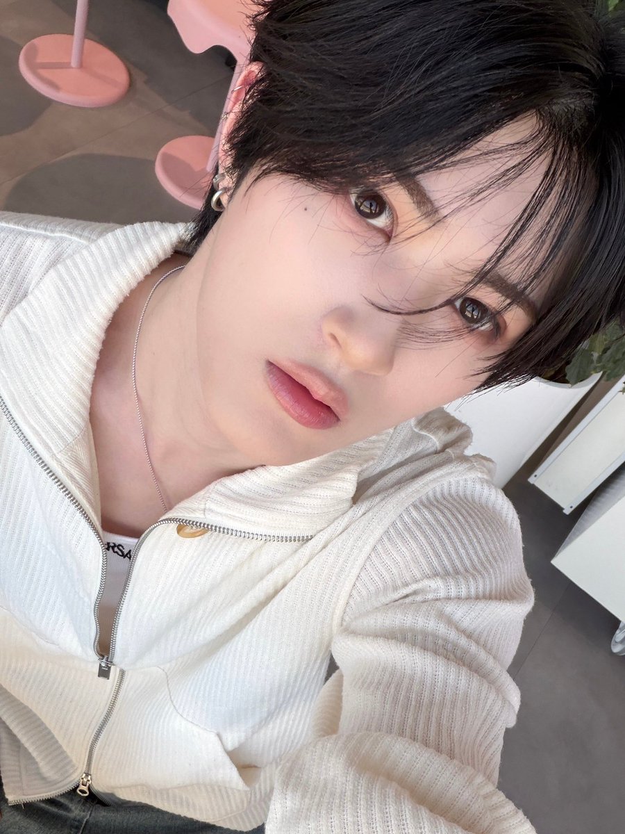 lexsbubble's tweet image. [PLUS CHAT+] 260418 leo update

🦁: what’s up

#XODIAC #소디엑 #LEO #리오