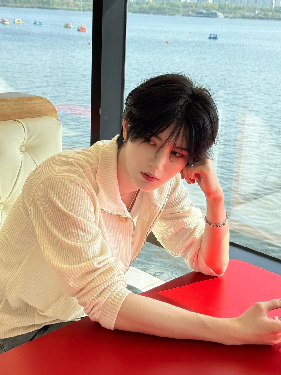 lexsbubble's tweet image. [PLUS CHAT+] 260418 leo update

🦁: I posted a picture

#XODIAC #소디엑 #LEO #리오