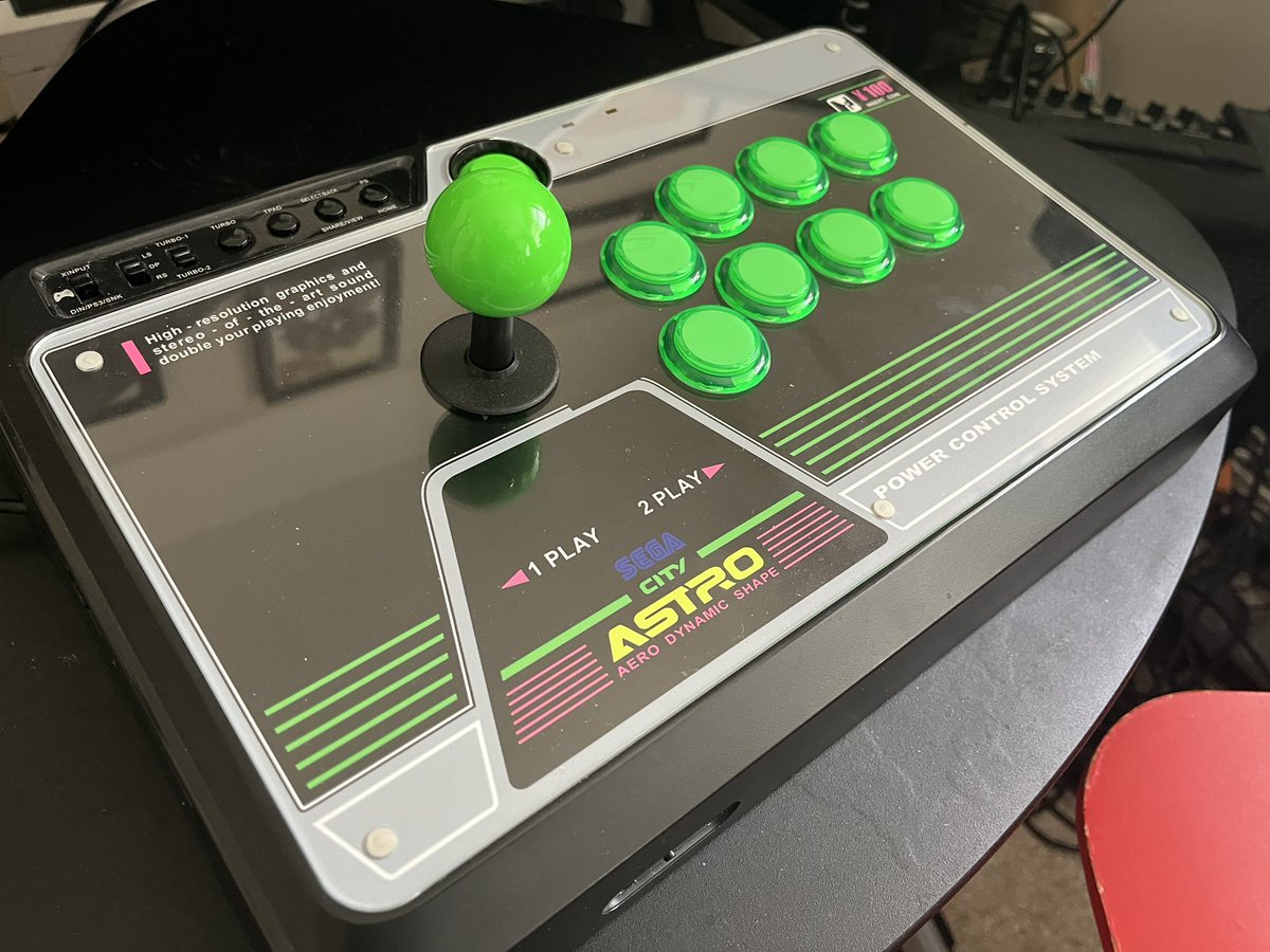 ScowshMolosh's tweet image. This is my Arcade Cabinet (that’s actually a cabinet) Calling it my ‘Astro City Black Mobile Arcade System’, trying to capture a tiny bit of the magic of the arcade at home, whilst being boringly practical🤘😝🤘Thanks to @thegaminghubby for the help w stick art 🙌 #mister #arcade