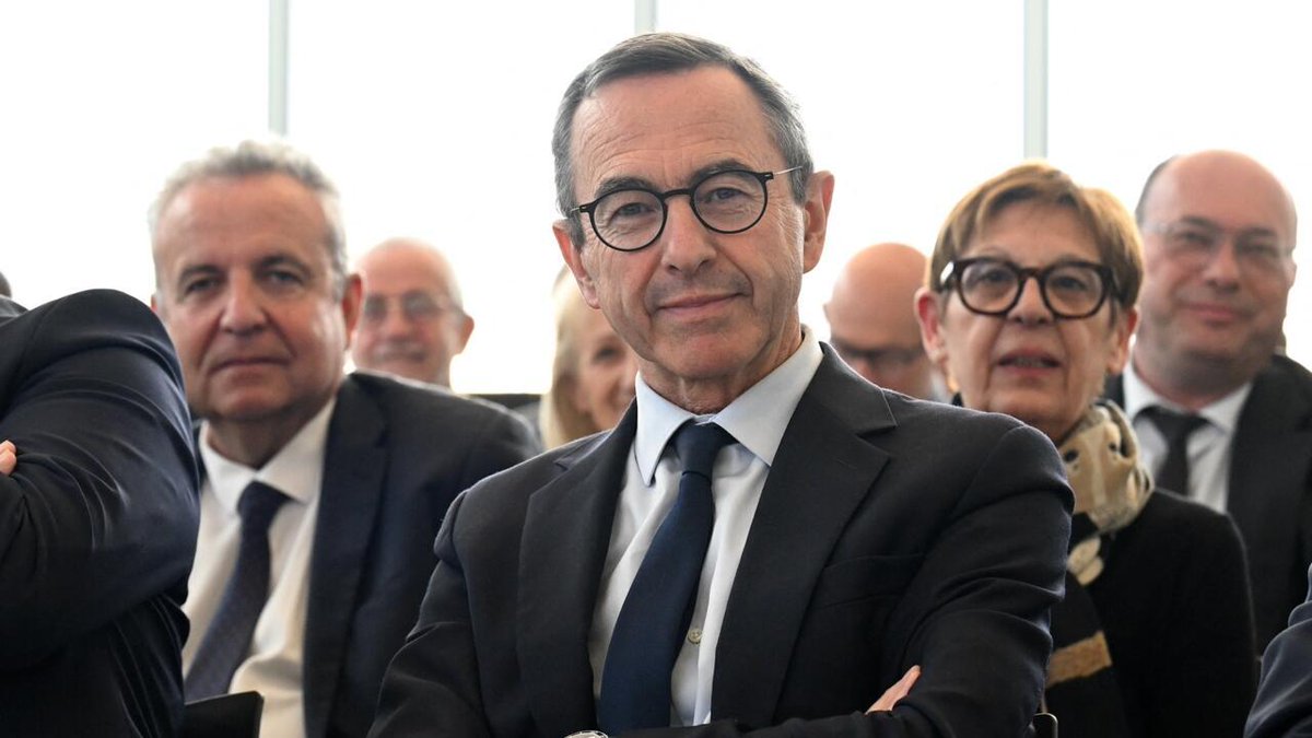 FRANCE 24 – Politique tweet media