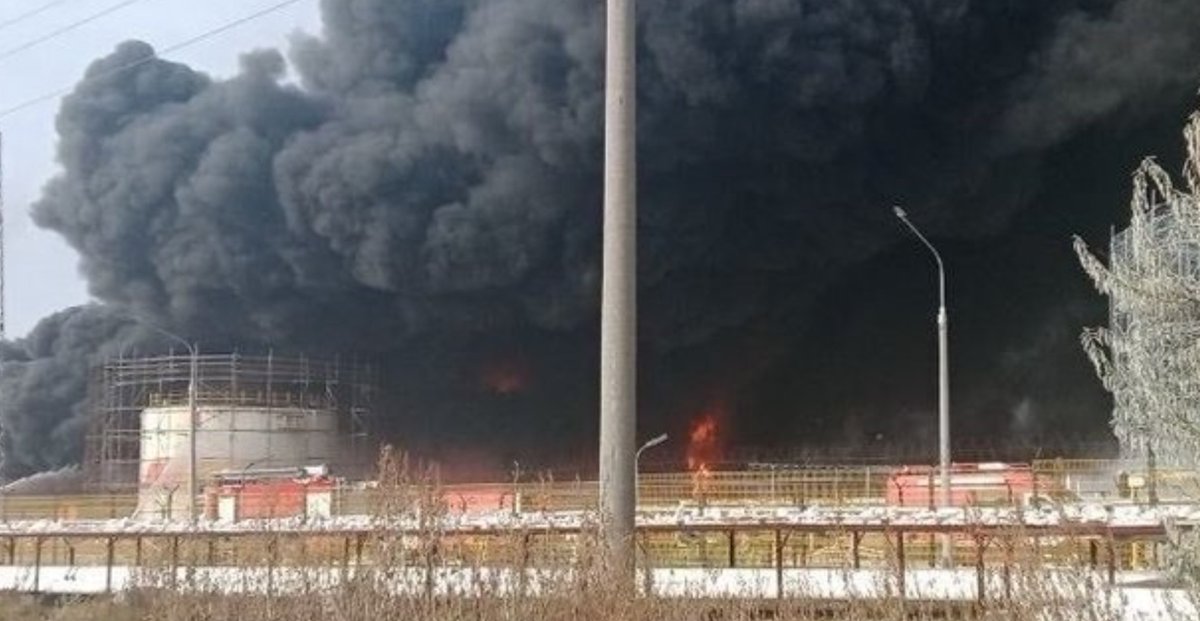 Ukrainik4Ever's tweet image. Z end of Russia, it's big. Bigger than every deliberate horror ever made by Russian mad dogs in the Kremlin with 140 million people mindslaughtered for centuries. Only #RussiaOnFire can cure Russia.