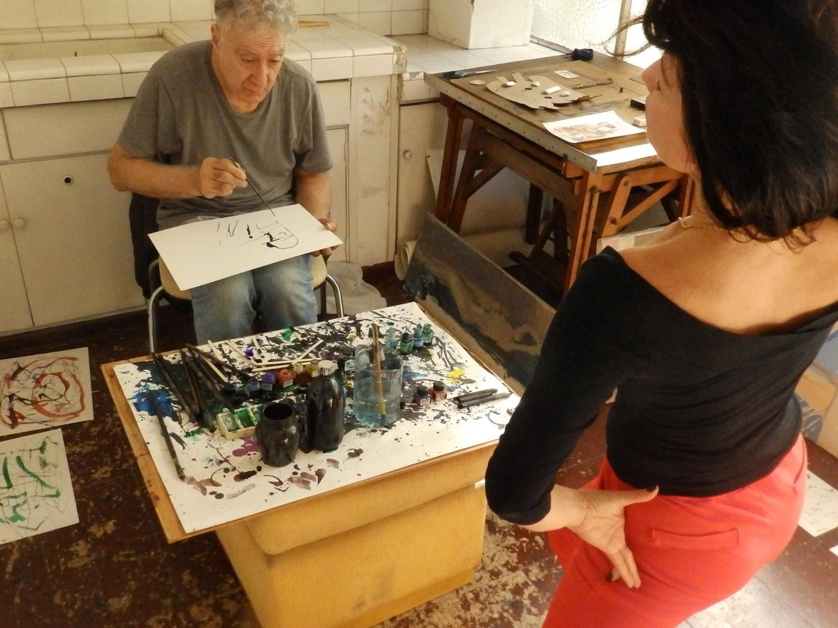 AleAvakian's tweet image. Tarde de tintas..
Fotos @lolaaavakn 

#studio #indianink #art #alejandroavakian #avakian