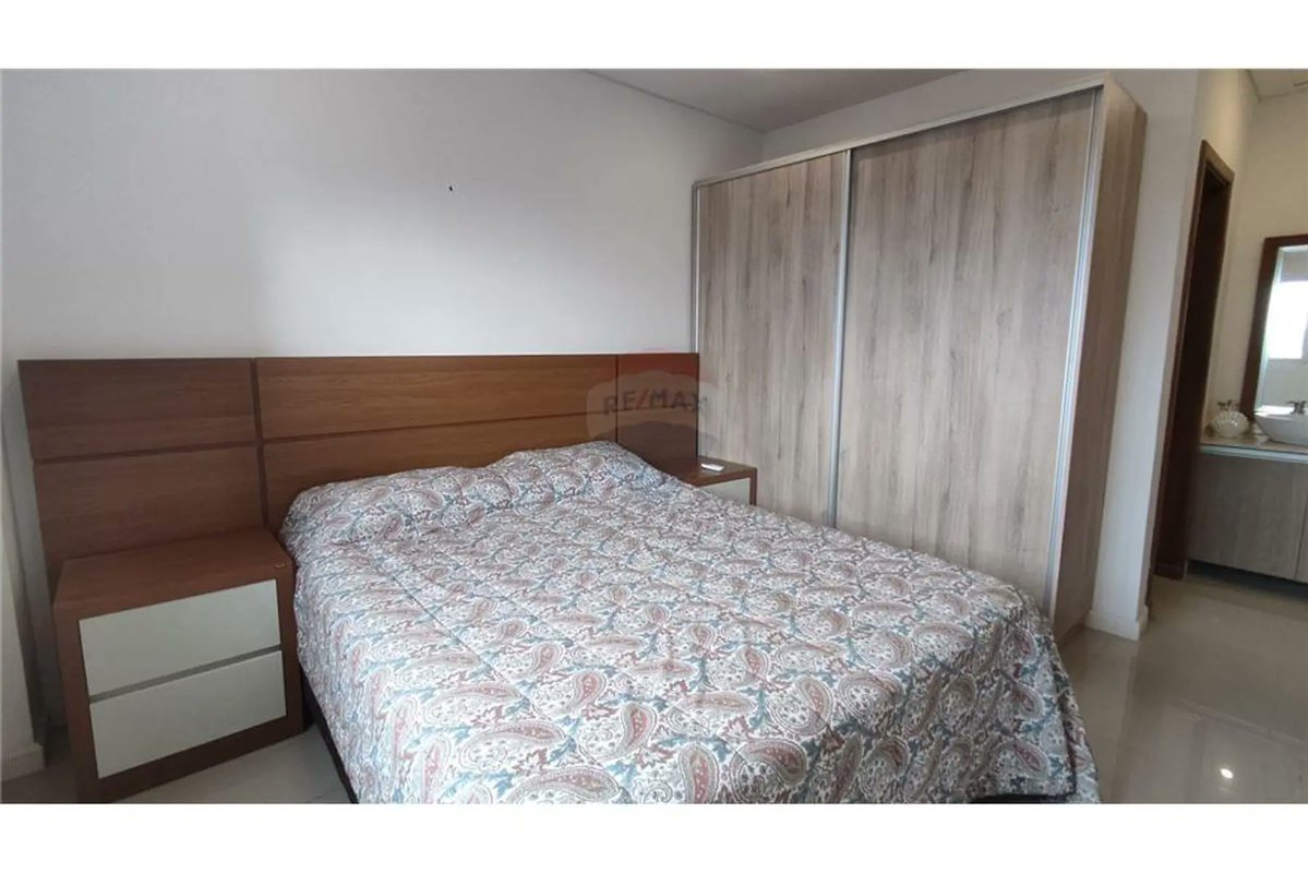 Jake Nomada 🌎 tweet media