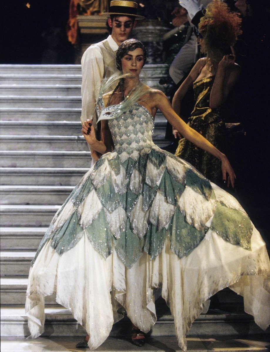 PinkRunwayDiary tweet media