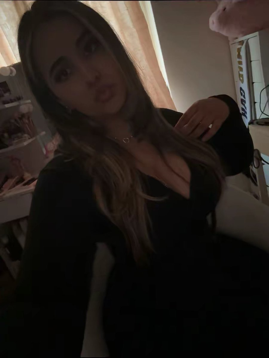 sky .ᐟ tweet media