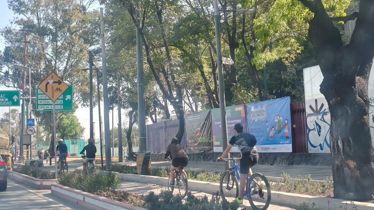 Hablar de ciclovías es hablar de beneficios reales. No de ideas abstractas. De resultados medibles. Reducción de lesiones graves en siniestros viales. Disminución de tiempos en trayectos urbanos. Mejor aprovechamiento del espacio.🤕⏰🏞

Pero también hay beneficios menos