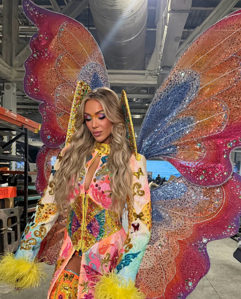 𝐁𝐫𝐢 tweet media