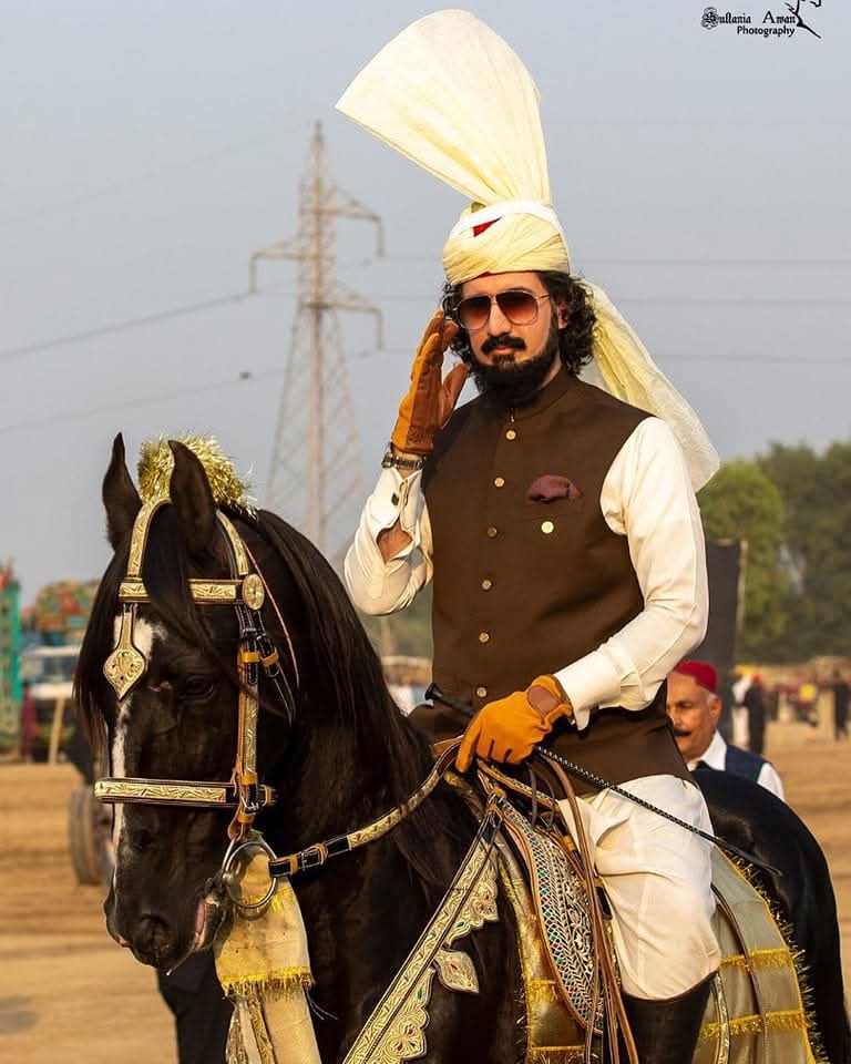 کھیلوں کے لحاظ سے ان کا کردار صرف ایک کھلاڑی کا نہیں بلکہ ایک ایسے سفیر کا ہے جو پاکستان کے روایتی اور جدید کھیلوں کو دنیا بھر میں متعارف کروا رہا ہے اور نوجوانوں کو منفی سرگرمیوں سے دور رکھ کر مثبت کھیلوں کی طرف لا رہا ہے۔
#SultanRisesAgain
#GreenFlagRisesAtITPF