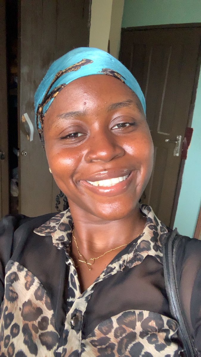 IREOLUWA SELLS BOOKS 😌📚 tweet media