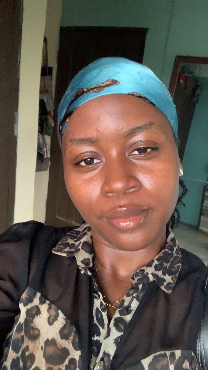 IREOLUWA SELLS BOOKS 😌📚 tweet media