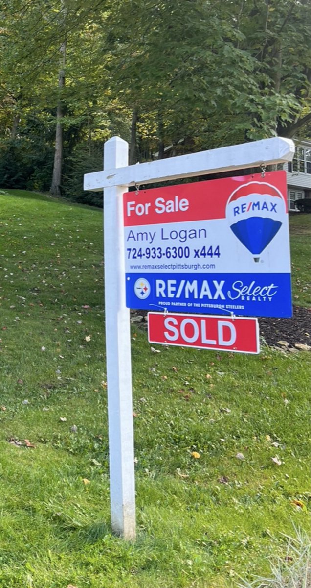 remaxamylogan's tweet image. Having me on your side isn’t just a choice—it’s your advantage. Get seen, get sold, with proven experience and results that move you forward.
Amy Logan                            
RE/MAX Select Realty            
#remax #remaxamylogan #Ilovemyjob #beavercountyrealestate