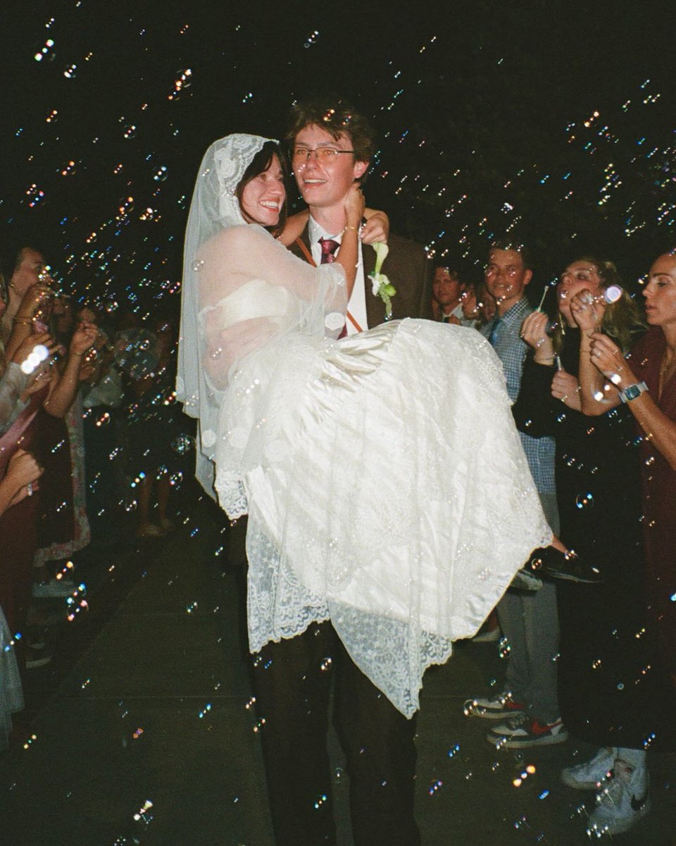 Femcel Cultural Studies tweet media