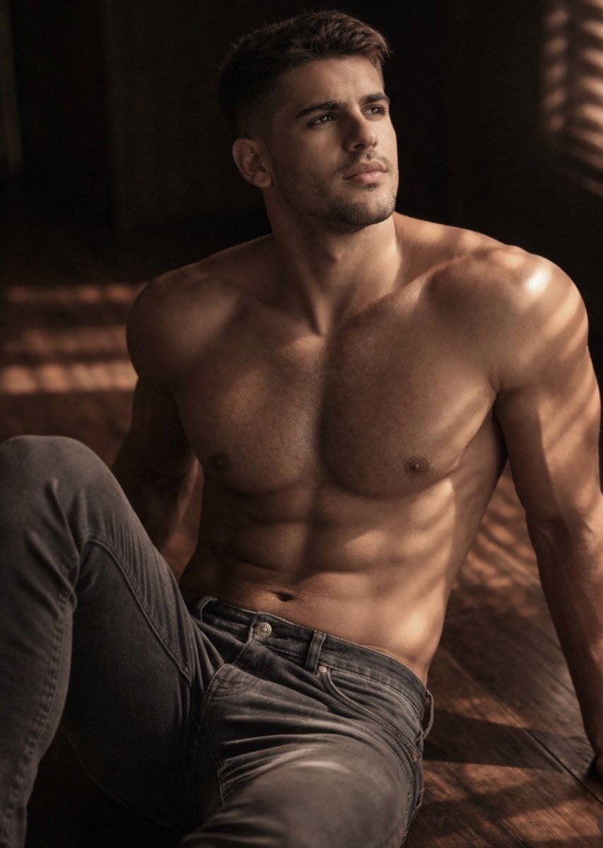 konradhawkins's tweet image. #shootingphoto #photographer #malemodel #modeling #sexymen