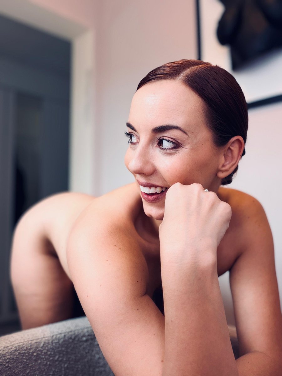 VistaWife tweet media