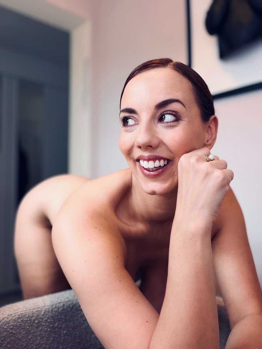 VistaWife tweet media