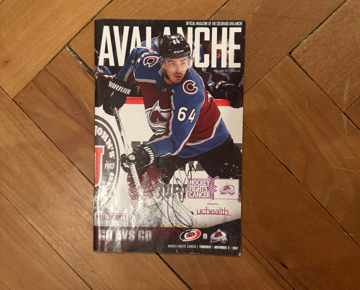 If you want to win this #Avs program signed by Yakupov, RT this tweet and add your description why you follow our account. We will draw one of you after tonight’s game. Playoffs, baby!