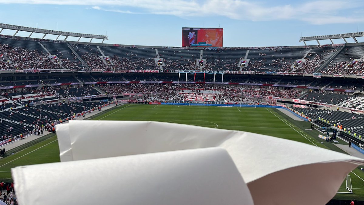 estamos haciendo manualidades