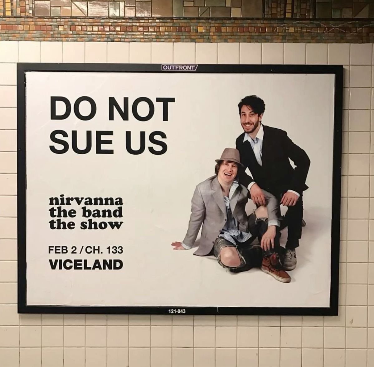 orangenerds 🦚🦒💛#TEAMDARLENE 👑 tweet media