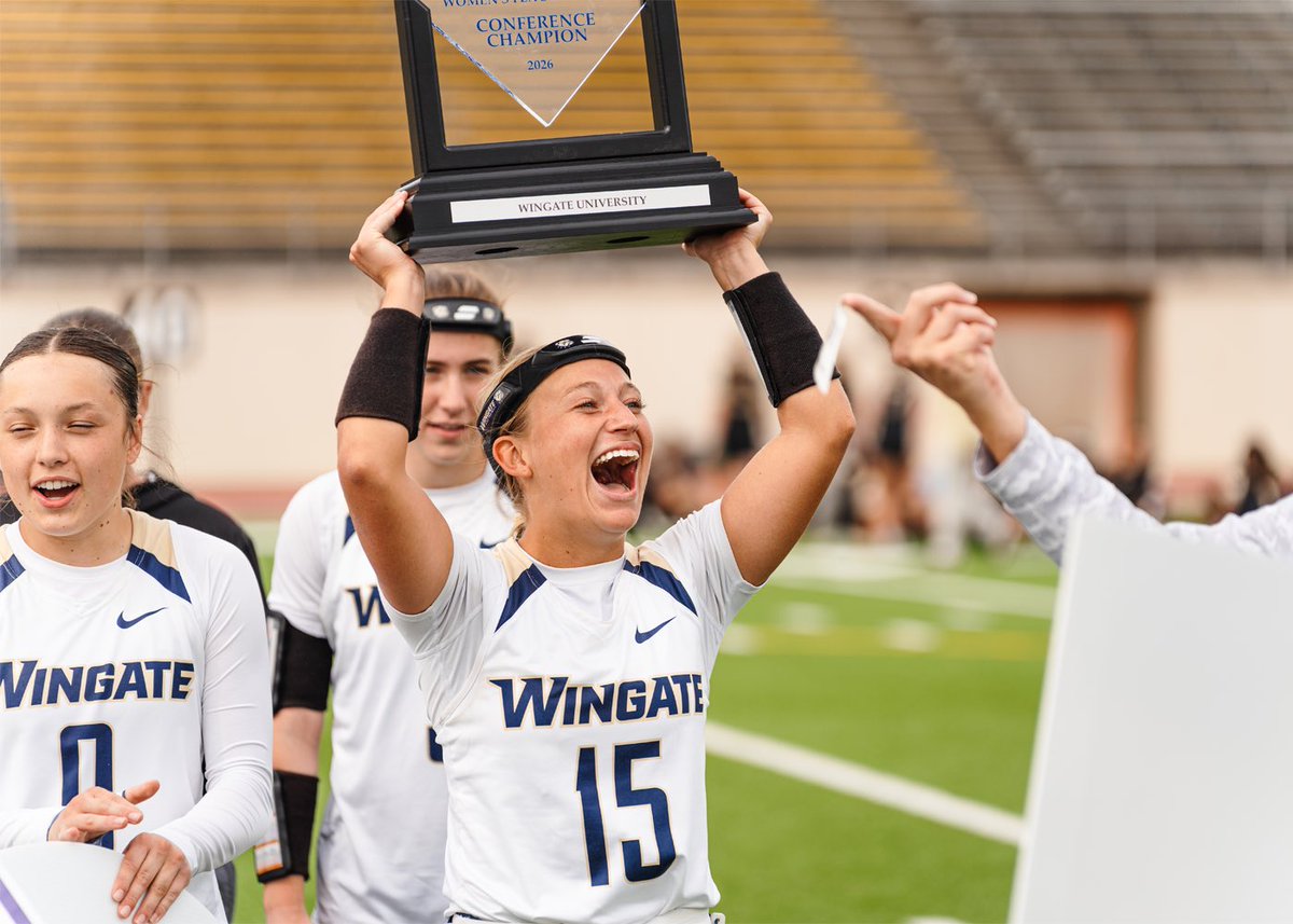WU_Bulldogs's tweet photo. 🏆 CONFERENCE CAROLINAS CHAMPS 🏆

#WINgate takes down Ferrum 32-14 to take home the title at the inaugural Conference Carolinas Flag Football Tournament!

#OneDog https://t.co/eVC7PlQkWm
