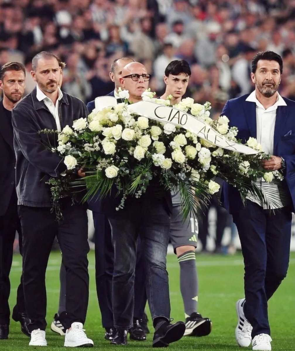 Massimo Zampini tweet media