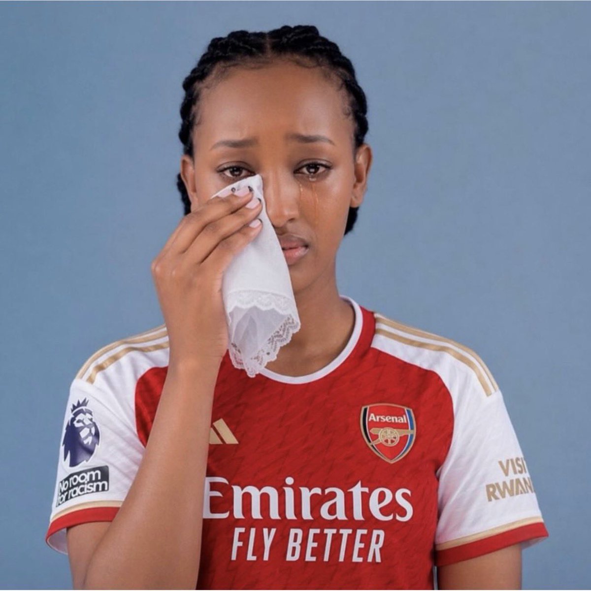 Ariko nkubu Arsenal koko kuki ibabaza aba toto nkaba Nidatwara igikombe abafana bayo bose bazayiveho 😭😭