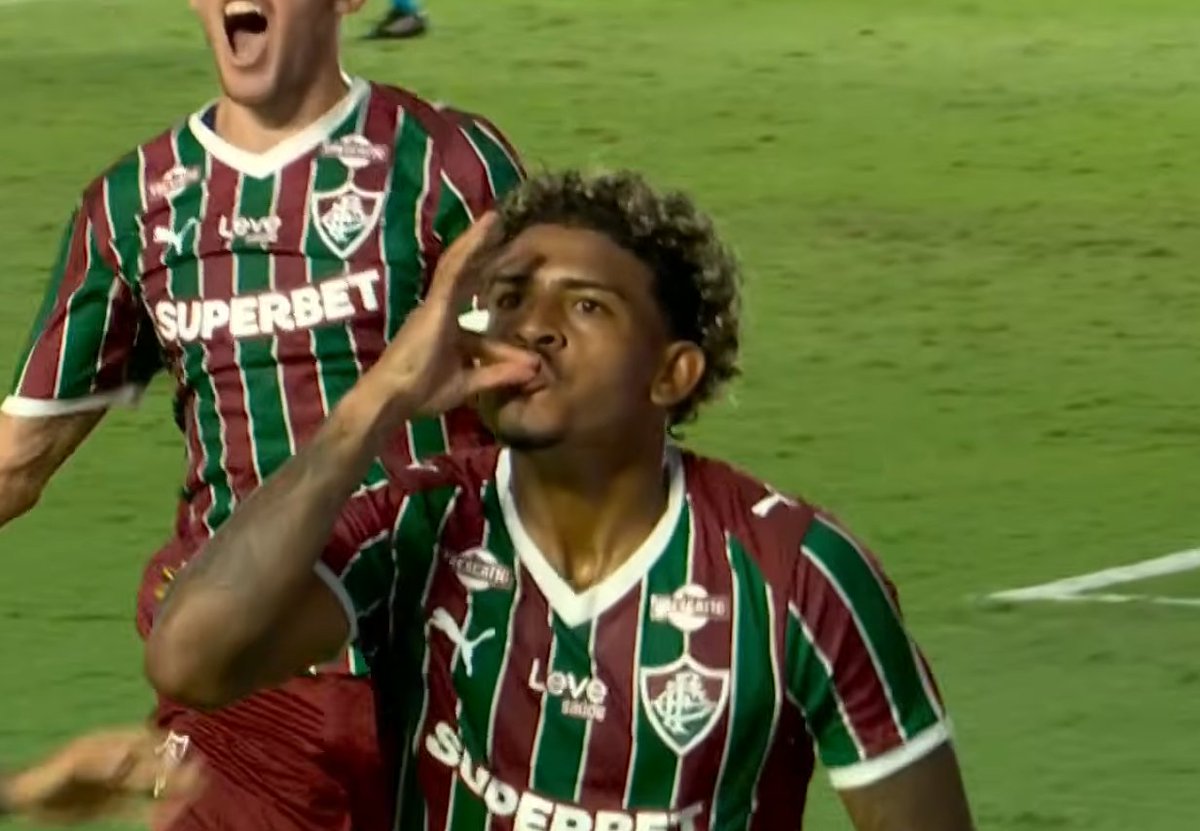 pernaIunga's tweet photo. @FluminenseFC https://t.co/aaUCtzncoX