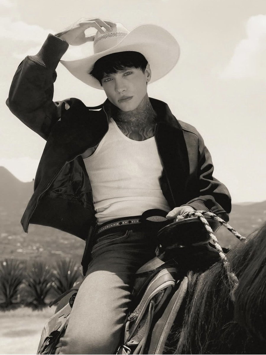 Esta foto es insana padre santo