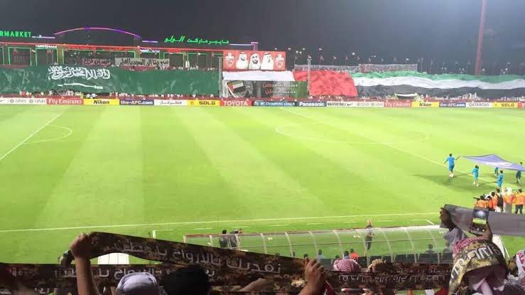 el3azy22's tweet photo. تيفو مباراة الأهلي الاماراتي ضد نفط طهران الايراني ضمن دور الثمن نهائي من دوري أبطال اسيا 2015

وقتها ماشوفناك تحسست وجبت طاري السياسة يا واد! https://t.co/wwGUlGjVSA