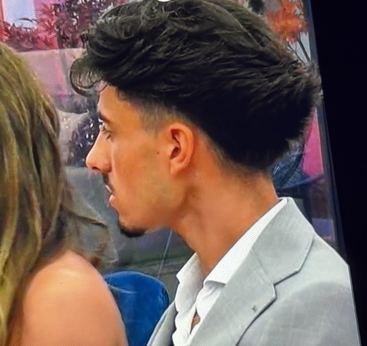 Este gajo é o maior pedaço de merda que já participou num reality show #sstvi