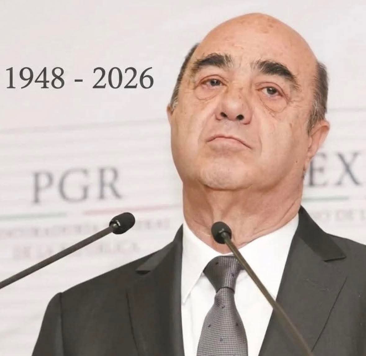 Muere Jesús Murillo Karam: el peje lagarto <a href="/lopezobrador_/">Andrés Manuel</a> es cómplice de la muerte de los 43 que no se haga pendejo, el postuló al Presidente Municipal de Iguala, el que detuviera los 43 y después los entregó al cartel de los Guerreros Unidos.
Jesús detuvo y encarceló a los