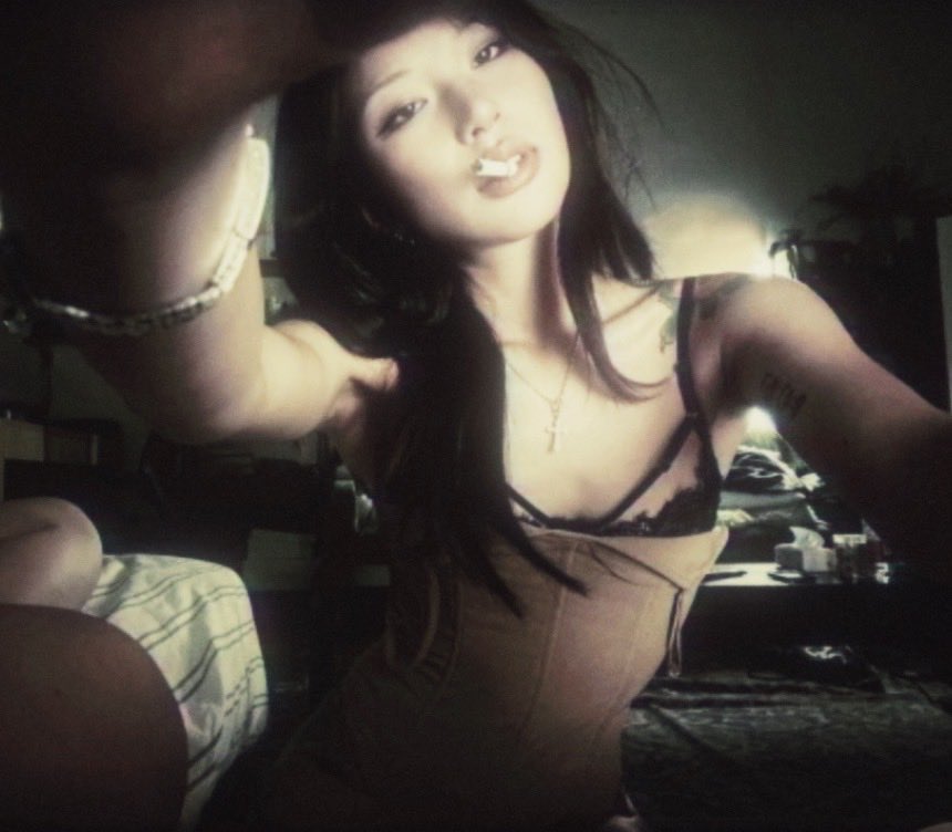 me niiina tweet media