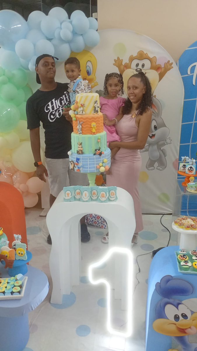 Thiago fez 1 🥳. #família. ❤️