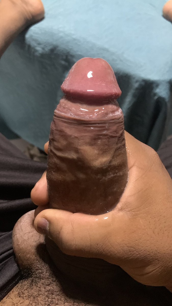 Tô viciado em cuckold e essas parada… Agora só quero um namorado se ele me oferecer para os amigos dele  fico todo molhadinho só de pensar