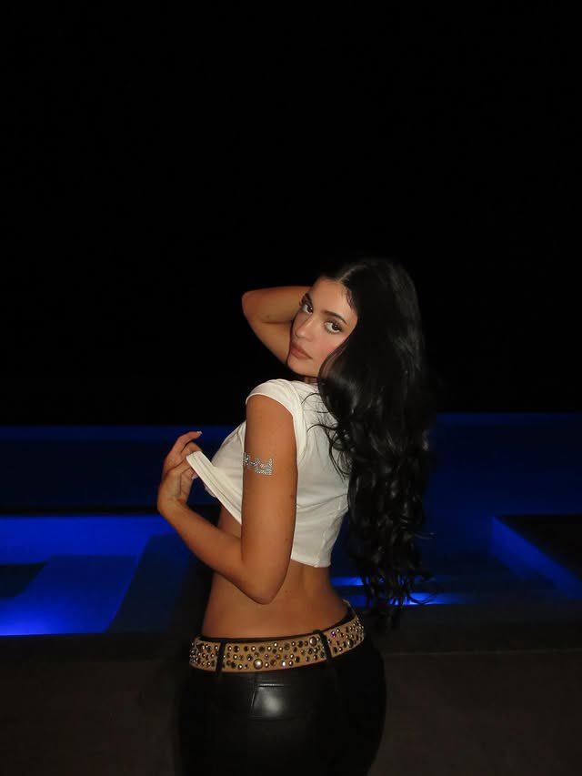 kj ‹𝟹 tweet media