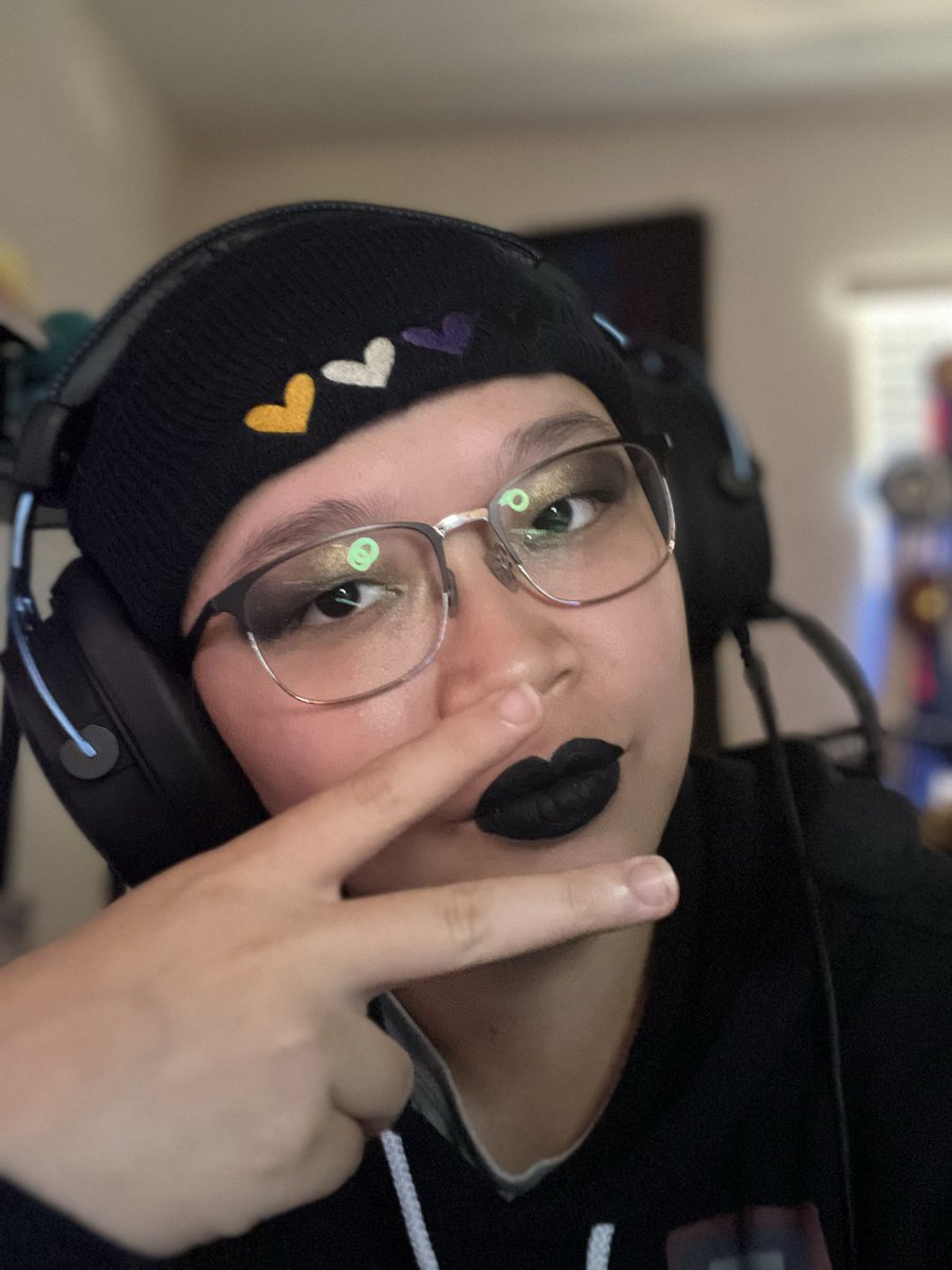 SpadesSystemTV's tweet photo. LIVE with BG3! @Mirapaa_ doing durge 👀 

https://t.co/LwOQ5e39lT https://t.co/zM3hFwhUcJ