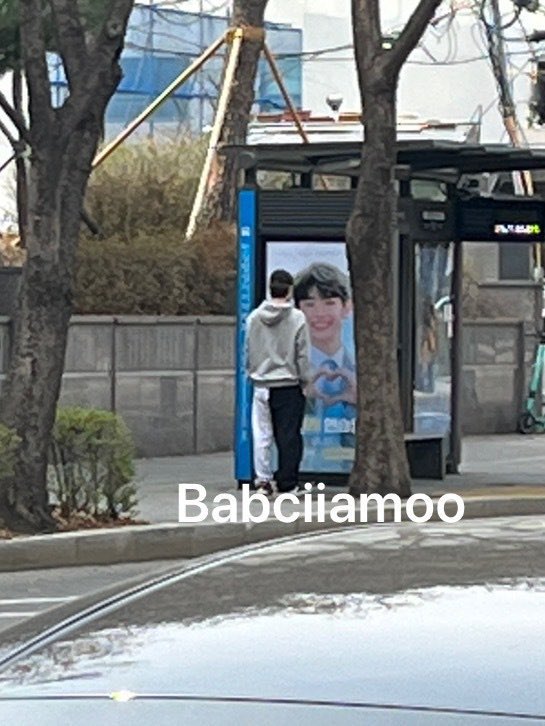 래 tweet media