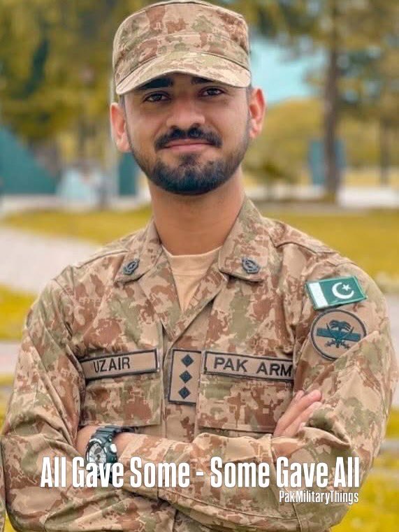 PakMilitary132's tweet image. Tomorrow is 4th shahadat anniversary of Capt Dr Uzair Shafi Shaheed 

On 20Apr22, he met a road accident while evacuating a JCO who had heart attack 
Unfortunately JCO also couldn't survived.

Pride of Nation 🇵🇰
Pride of AMC/FC Bln 

#Lahuukiroshni #pakarmy #pmt #ispr