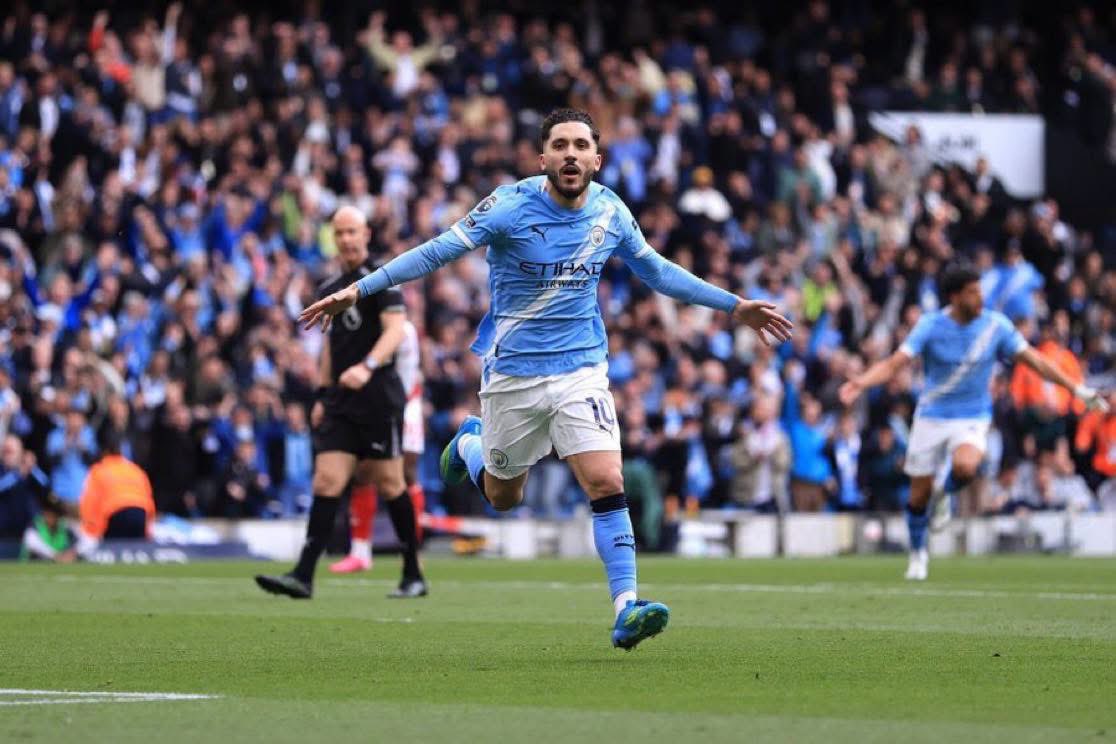 Arsenalnewschan's tweet image. 🚨 Another prime example of the ridiculous hate #Arsenal get is I have seen 100s of comments on social media from fans and pundits slating Arsenal’s defence for Rayan Cherki’s 🇫🇷 goal in the game today.

Sometimes players have moments of individual brilliance and unfortunately