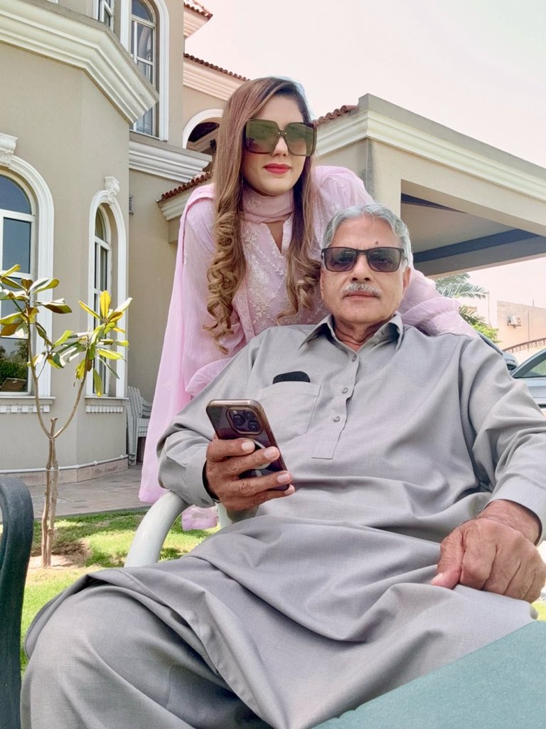 Asma Barjees tweet media