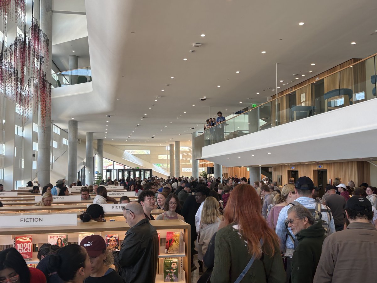 Packed house for the official opening of the new Omaha Central Library! ⁦<a href="/OmahaLibrary/">Omaha Public Library</a>⁩