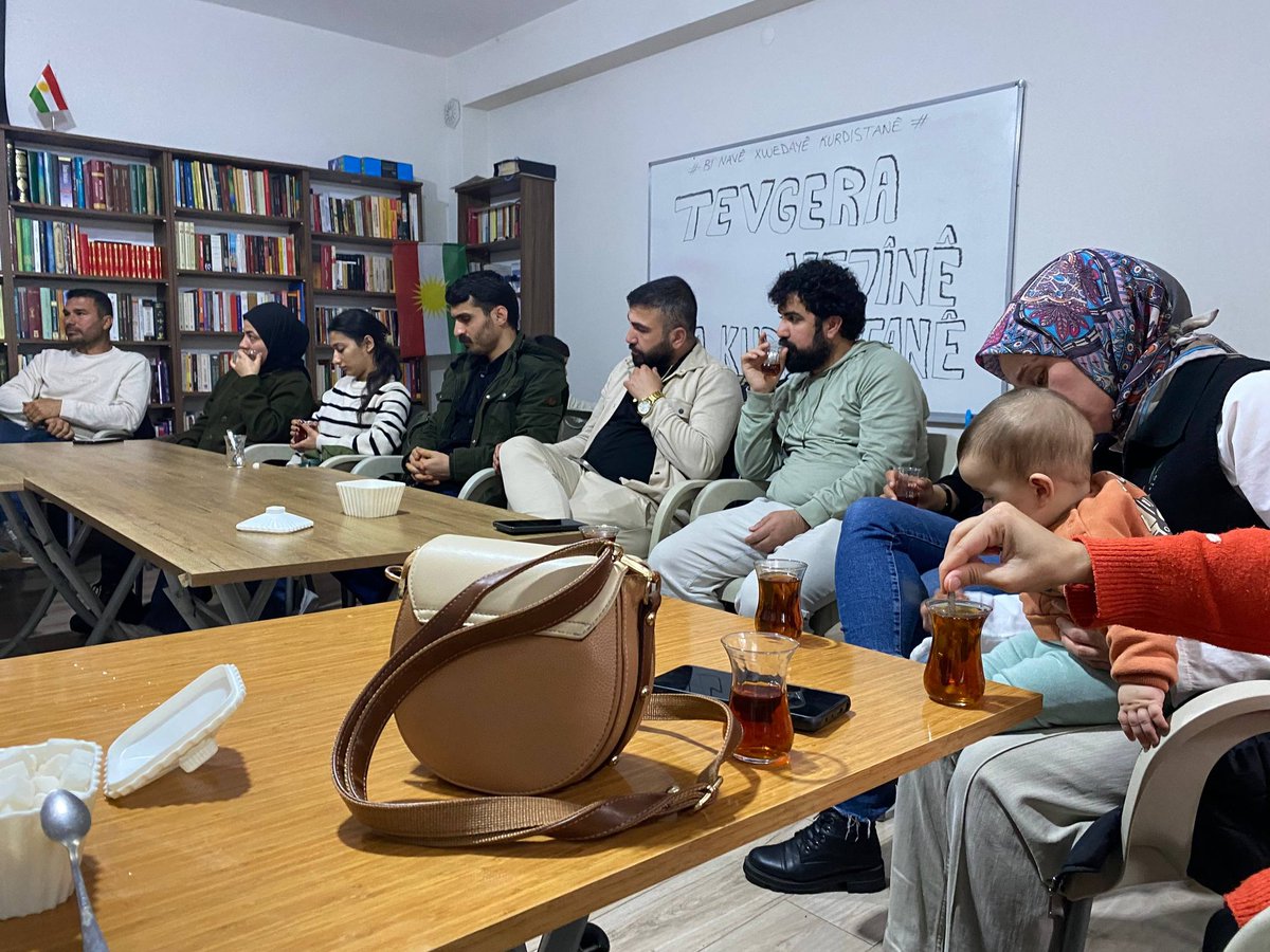 PCSerbixwe's tweet image. 📌Çend dîmenek ji gotûbêja me ya îro ya li Amedê!

#Kurd
#Kurdish
#Kurdistan