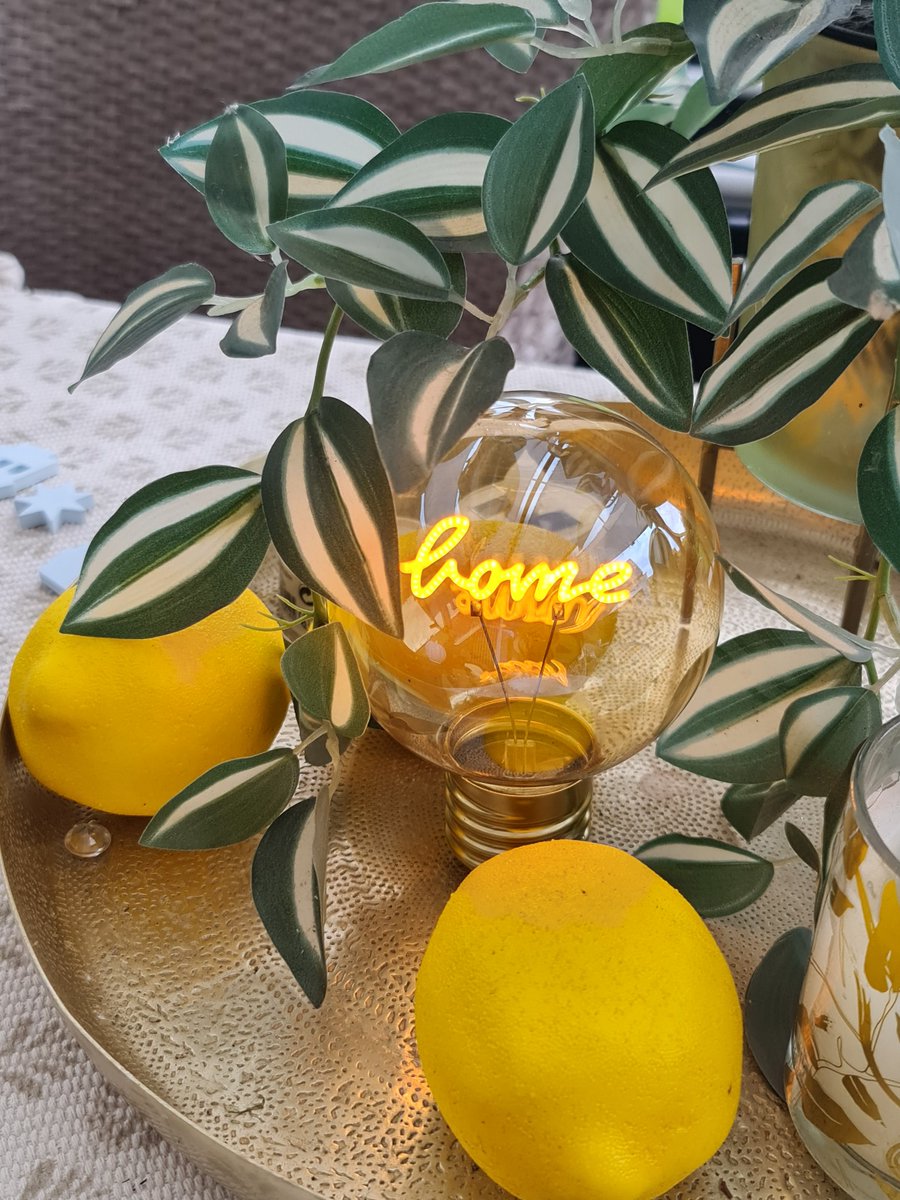 Tischdeko1's tweet image. tischdeko-online.de/led-dekobirne-… LED Deko-Glühbirne "LOVE" 💡❤️ dimmbar &amp;amp; stilvoll – perfekte Stimmung für jeden Raum! 🔌✨ #LED #Deko #Love #Licht #Wohnideen #Geschenk #Romantik #Interior #Stimmung -