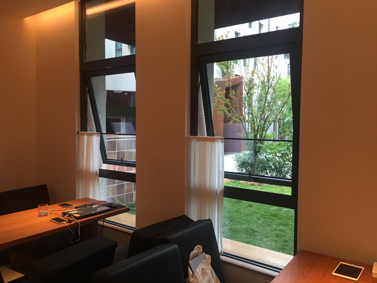 danydany tweet media