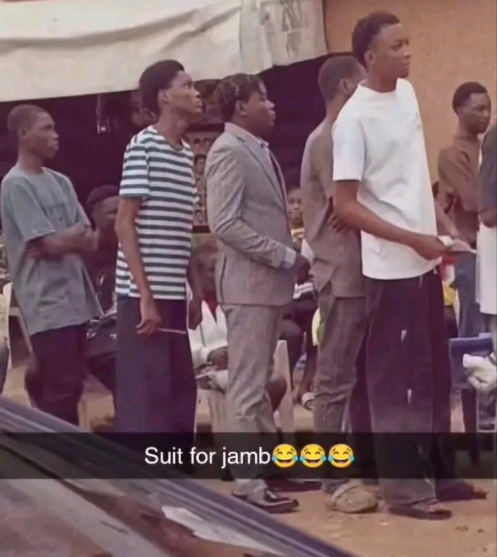 godwinibe's tweet image. A man spotted wearing a suit to write JAMB. #Jamb #exam 

_

#drgodwinibe #drgodwin #godwinibe