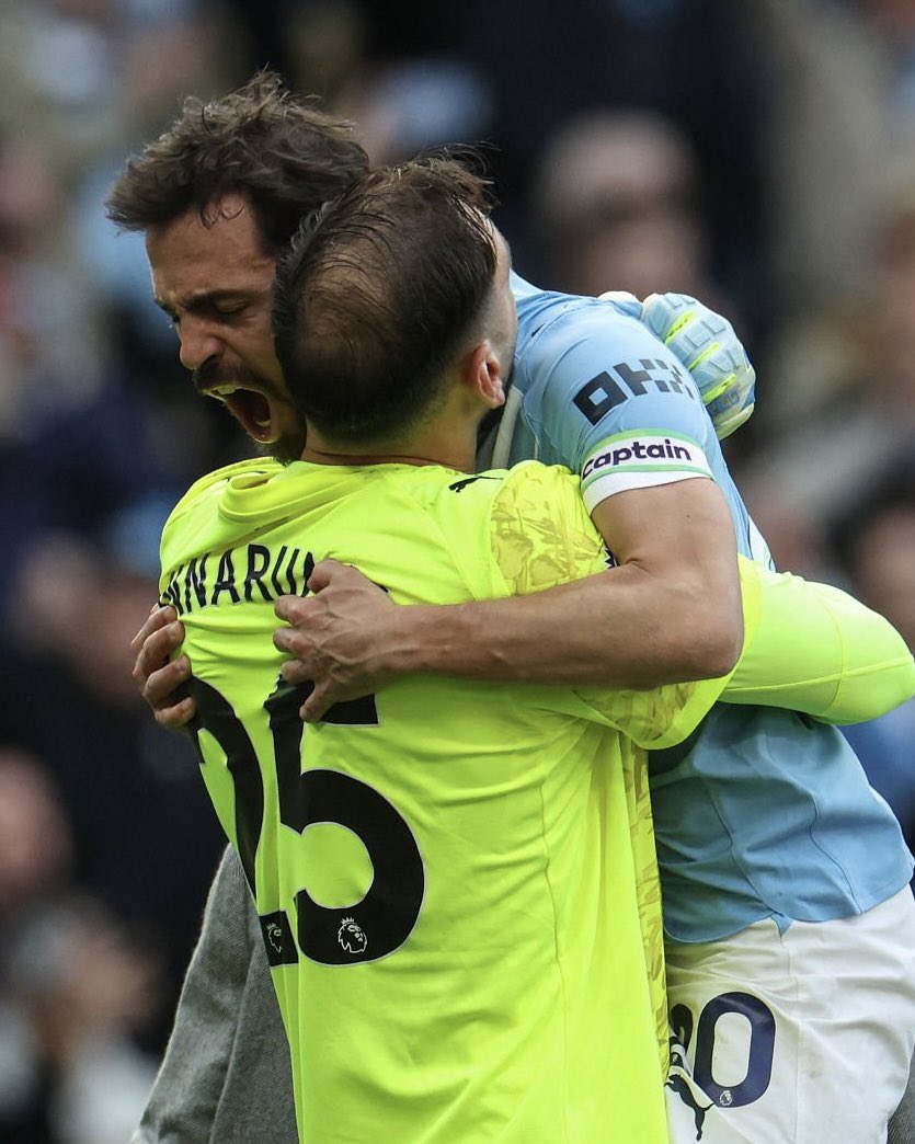cityreport_'s tweet photo. Bernardo Silva: “For me, it’s been emotional all season because I knew my decision. I just want to finish on a good end with trophies, and I’m doing my best for this club until the end.” https://t.co/EZHJ8au3OE