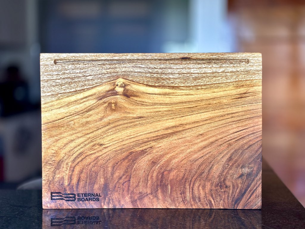g5mbarty's tweet photo. @ombachi13 @abuyamasta You can get one from @eternalboards 😉 https://t.co/8kZxipnmJj